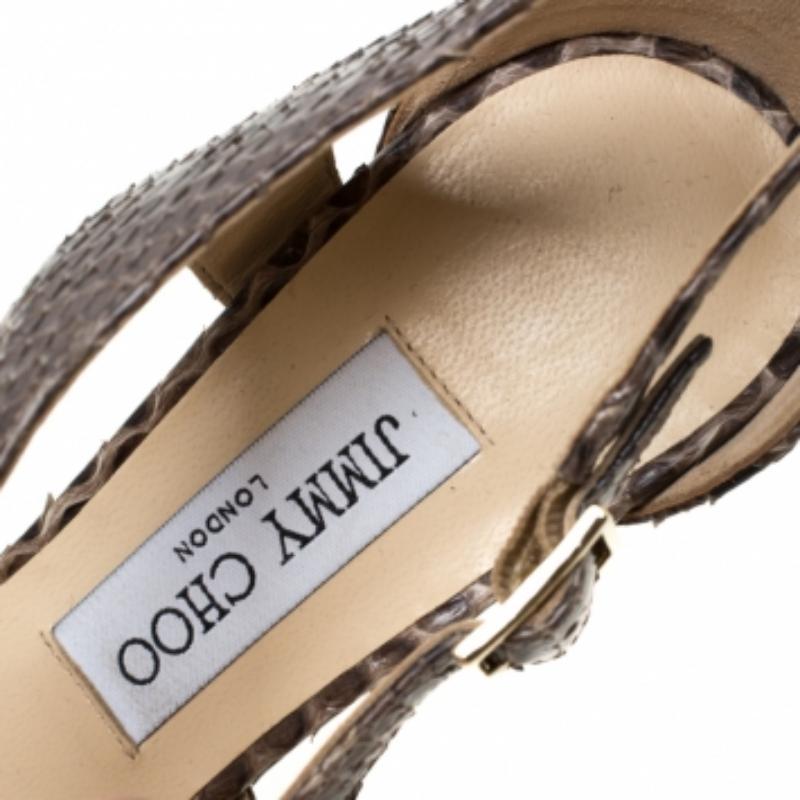 Jimmy Choo Braunes Python Leder Kreuzriemen Spitze Zehensandalen Größe 37.5 (Grau) im Angebot