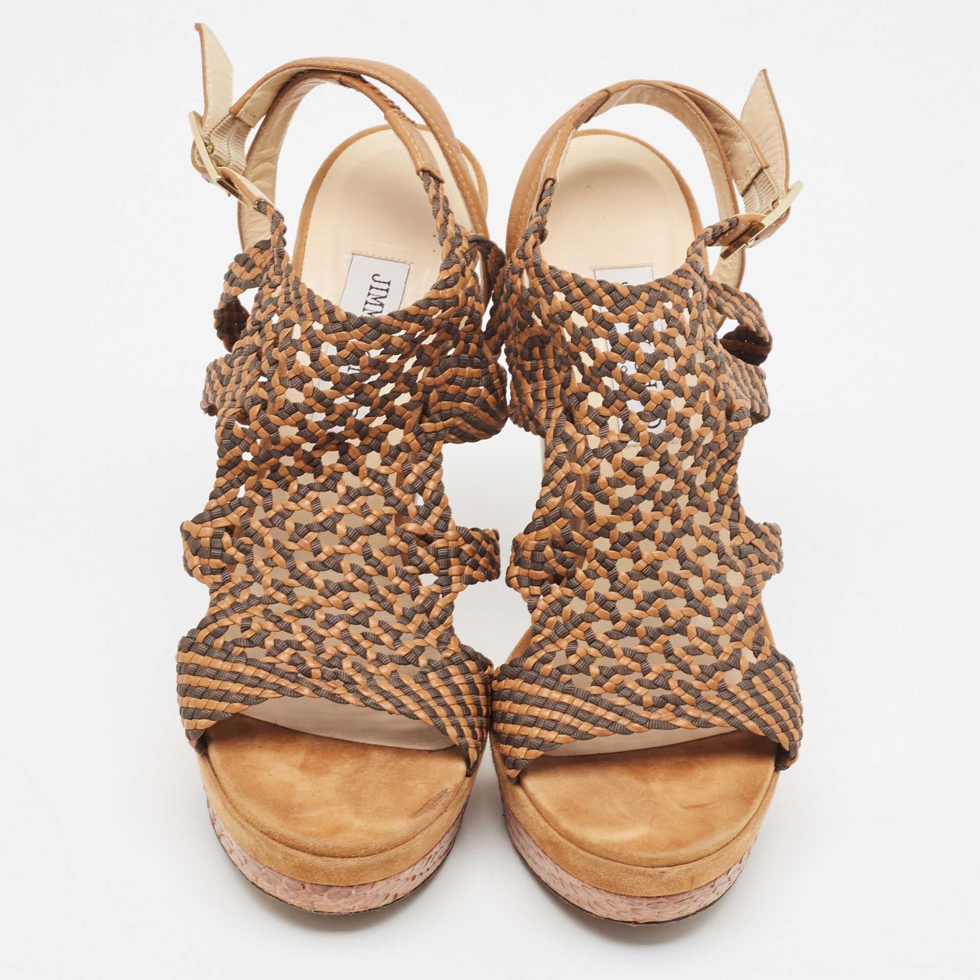 Jimmy Choo Brown Suede and Leather Ankle Strap Sandals Size 41 In Good Condition For Sale In Dubai, Al Qouz 2