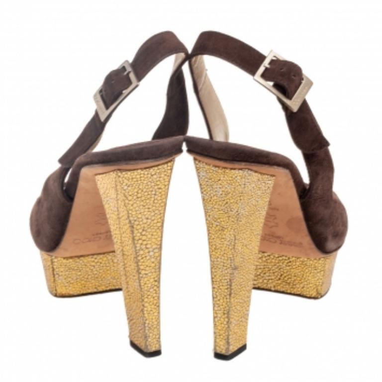 Jimmy Choo Brown Suede Lexy Platform Slingback Sandals Size 38.5 État moyen - En vente à Dubai, Al Qouz 2