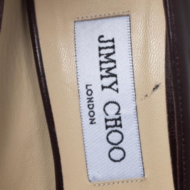 Jimmy Choo Burgundy Leather Patent Leather Peep Toe Ankle Strap Pumps Size 39 État moyen - En vente à Dubai, Al Qouz 2
