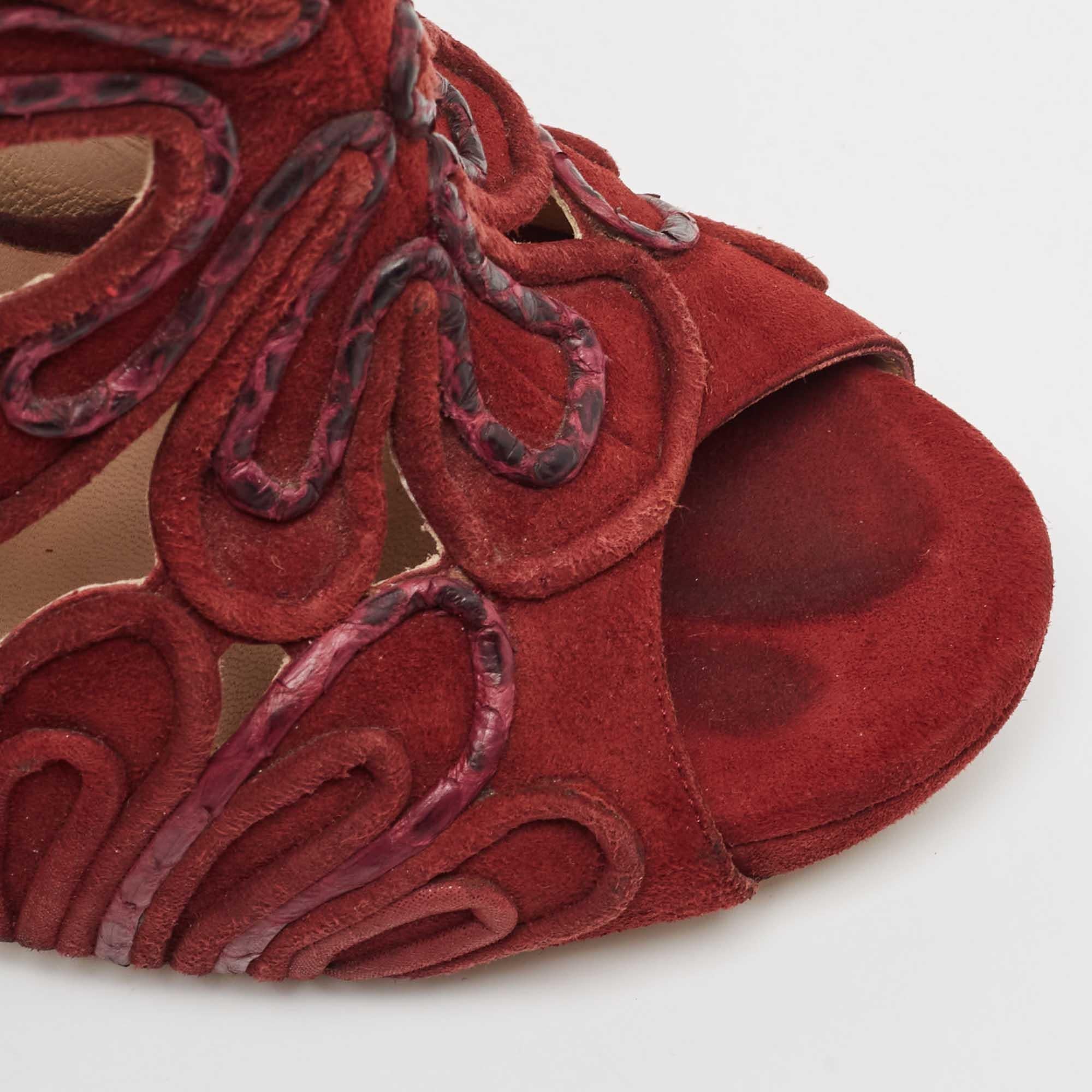 Jimmy Choo Burgundy Suede Floral Cut Out Peep Toe Ankle Booties Size 38 For Sale 3