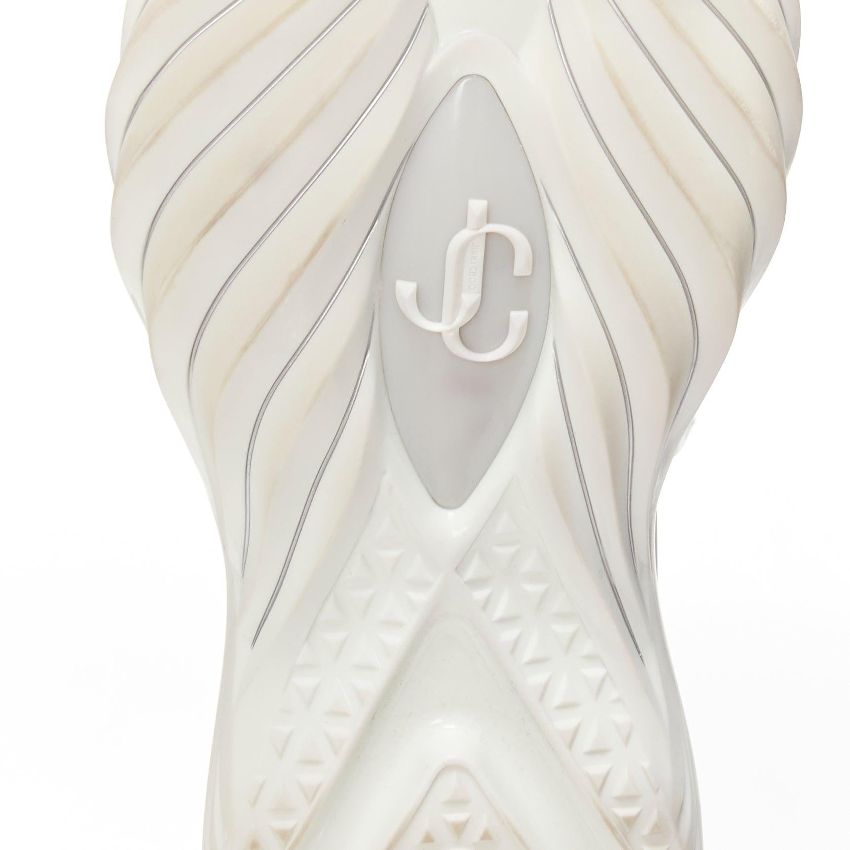 JIMMY CHOO Cosmos Baskets blanches en cuir avec logo JC et cristaux EU39A en vente 6