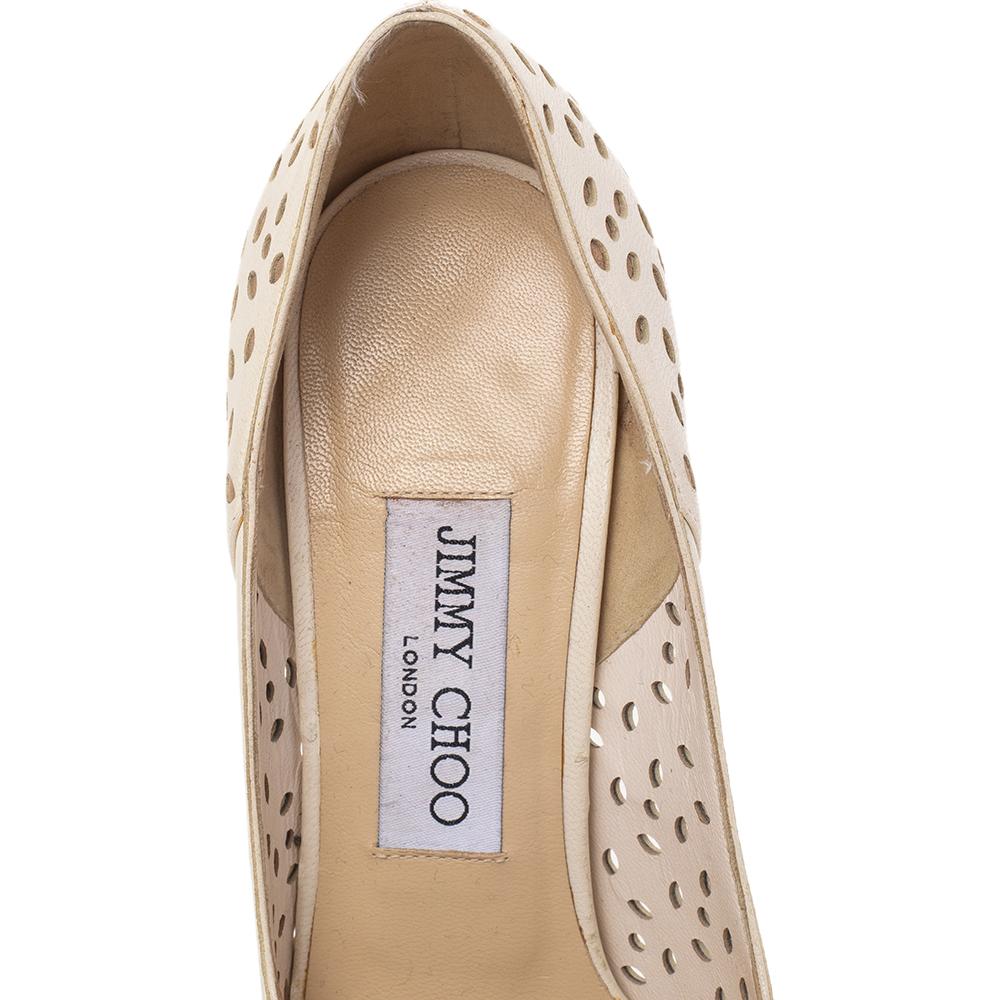 Jimmy Choo Cremefarbene Romy-Pumps aus Leder mit Laser-Schliff Größe 36 Damen