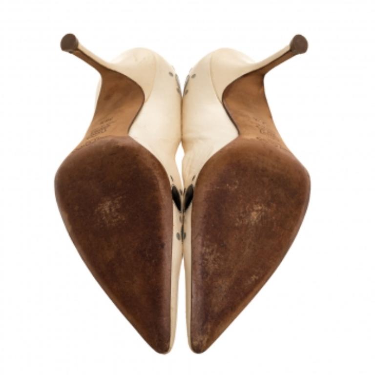Jimmy Choo Cream Leather Circle Detail Pointed Toe Pumps Size 38.5 For Sale 1