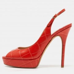 Jimmy Choo Bombas de piel con relieve de cocodrilo con plataforma en punta tamaño 39