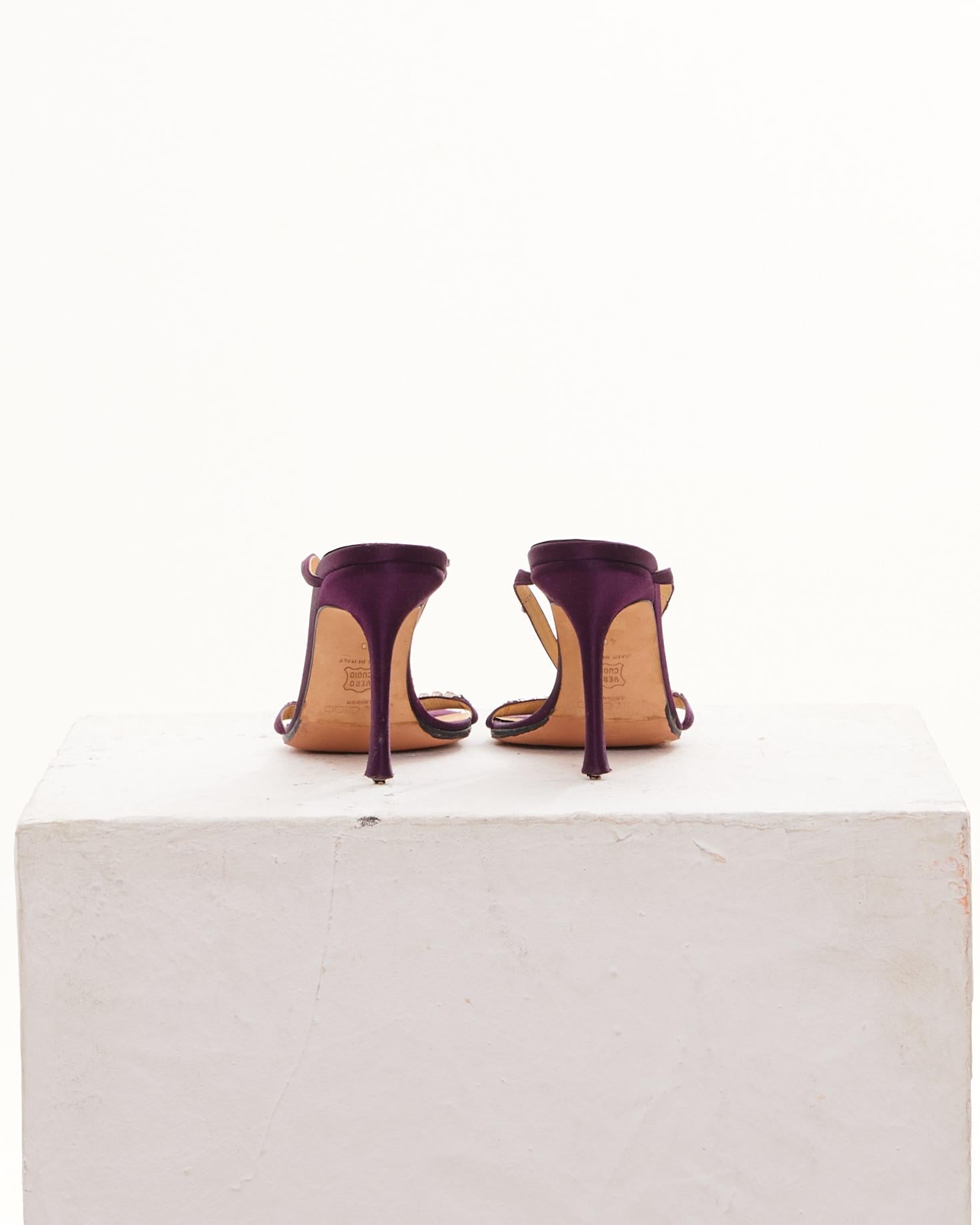 Beige Jimmy Choo Early 2000s Purple Chrystal Satin Heels in vendita