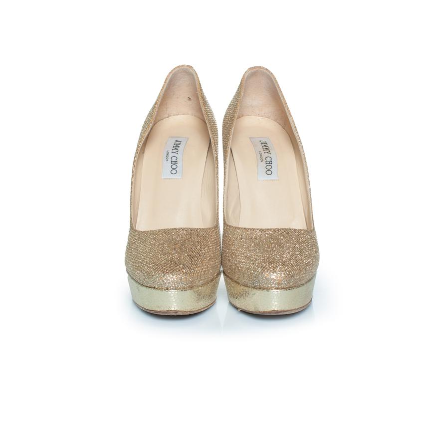 Jimmy Choo, Fabric glitter platform pumps in gold In Good Condition For Sale In AMSTERDAM, NL