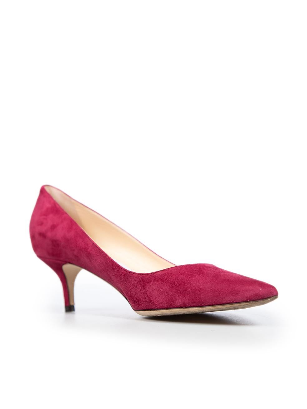 CONDITION is Very good. Minimal wear to heels is evident. Minimal wear to front tips with light discolouration, a scratch is found on the heel stem of the right shoe on this used Jimmy Choo designer resale item. The item comes with its original box