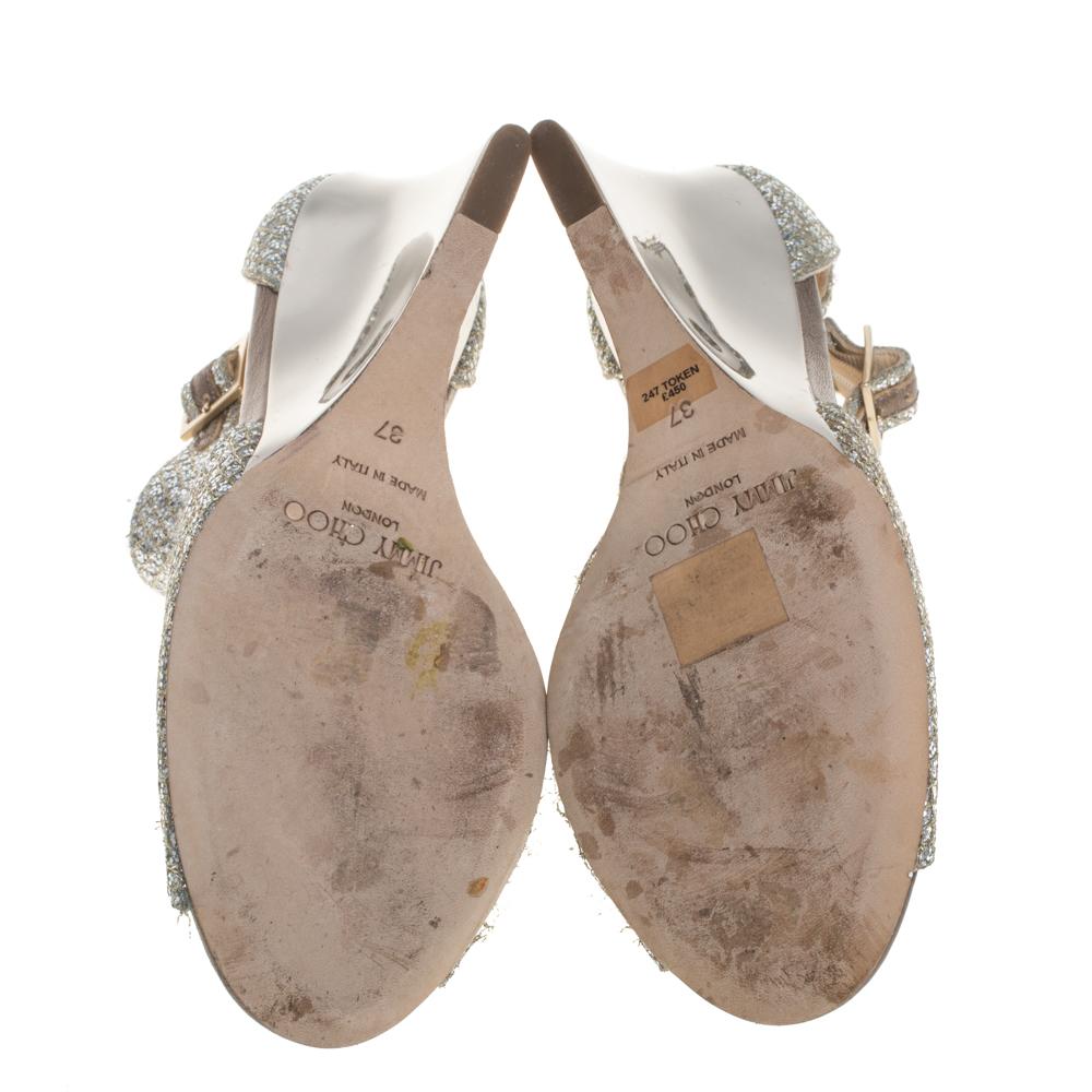 Jimmy Choo Glitter T Riemen Keilsandalen Größe 37 im Zustand „Gut“ in Dubai, Al Qouz 2