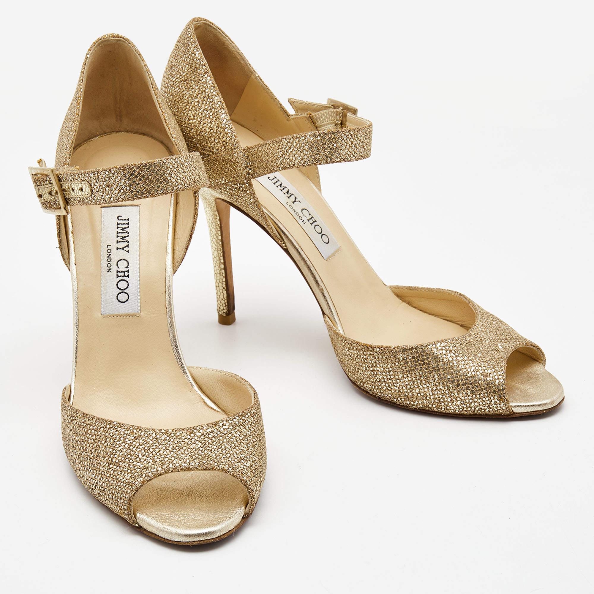 Jimmy Choo - Sandali con cinturino alla caviglia in pelle con glitter grossolani - misura 39,5 In condizioni buone a Dubai, Al Qouz 2
