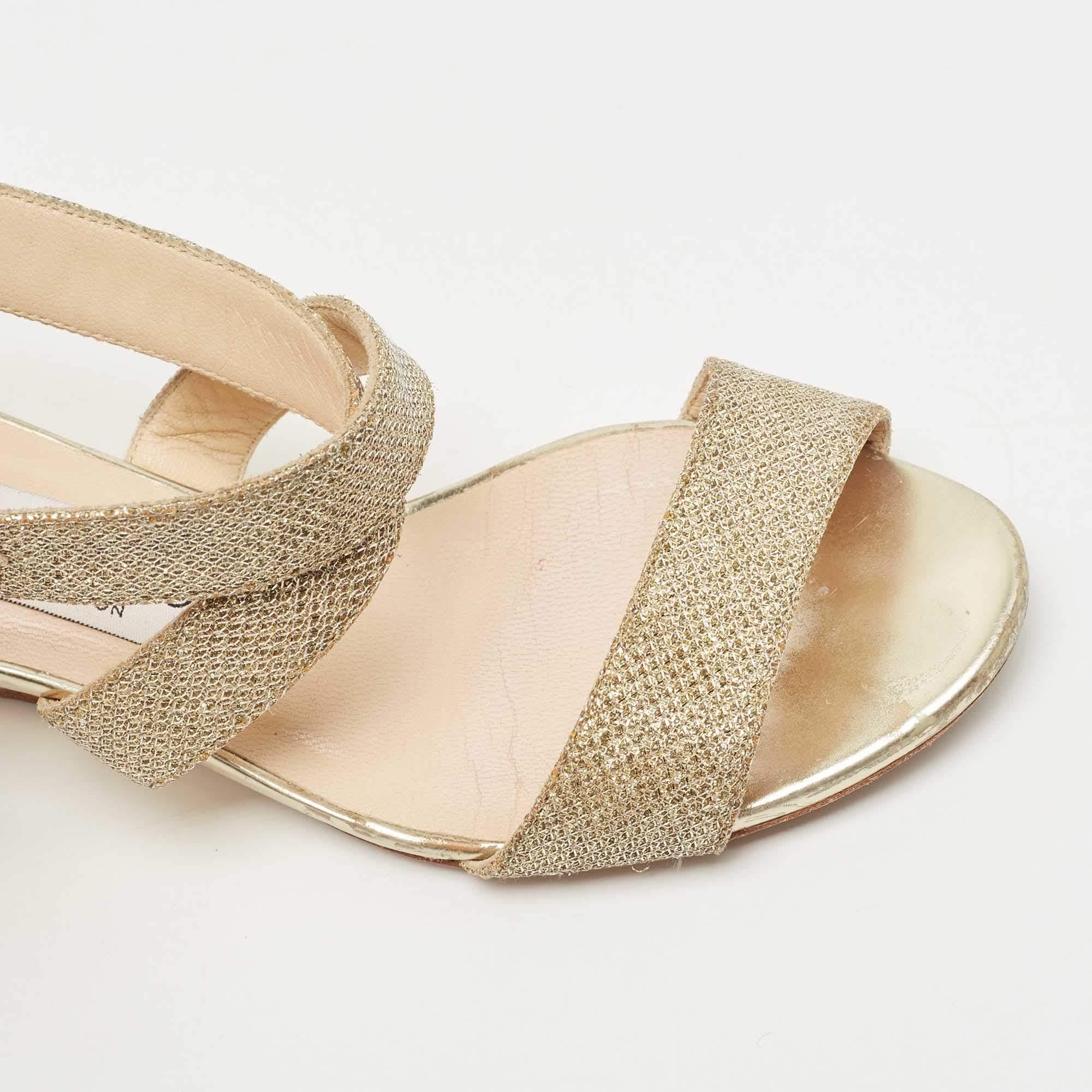 Jimmy Choo Crisscross en paillettes d'or  Sandales à semelles compensées Taille 34 en vente 2