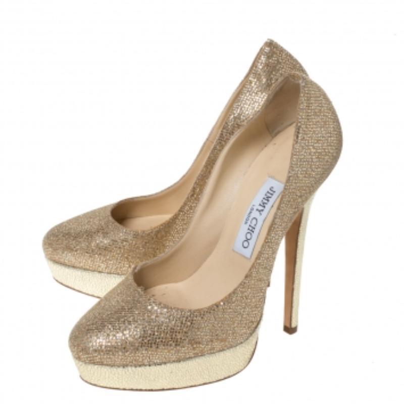 Donna Jimmy Choo Pumps con plateau Eros in tessuto glitterato oro e pelle goffrata misura 38 in vendita