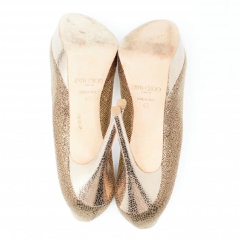 Jimmy Choo Gold Glitter Fabric And Embossed Leather Eros Platform Pumps Size 40 For Sale 3