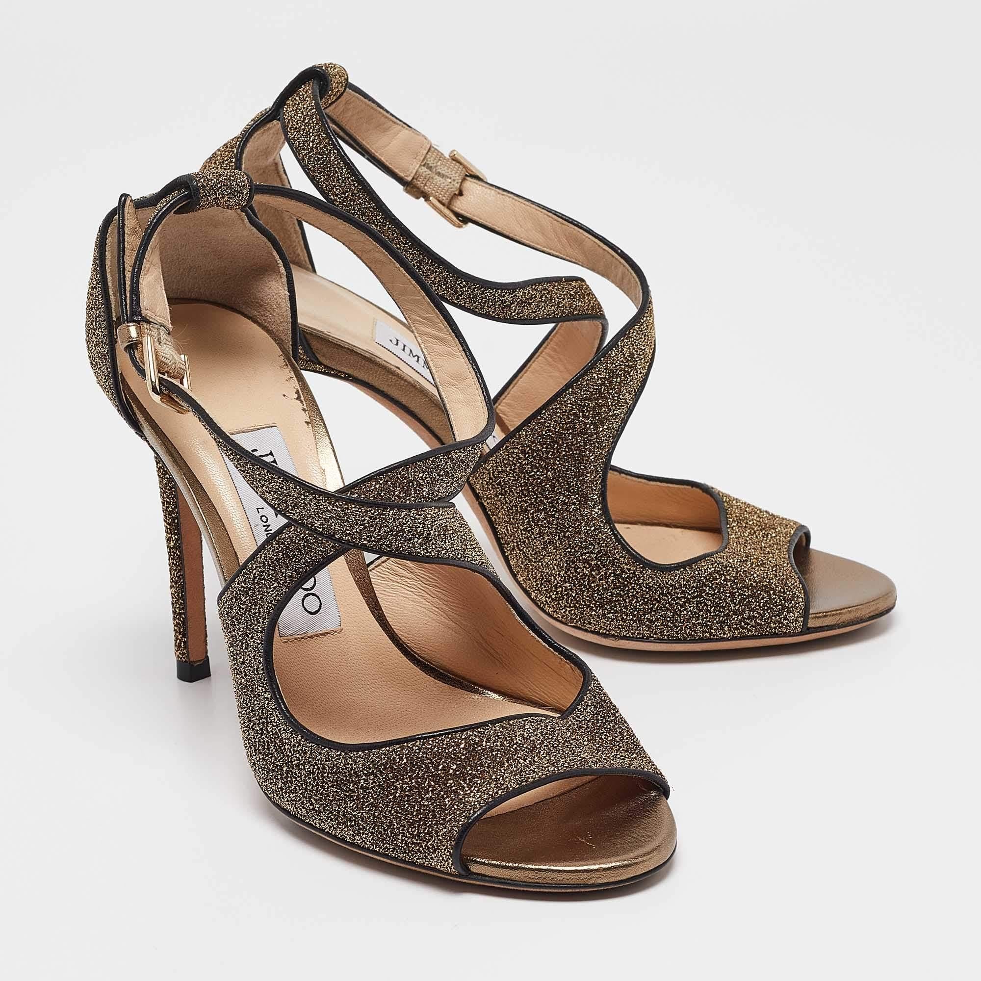 Jimmy Choo - Sandales Emily à lanières en cuir doré et tissu lurex, taille 35 Bon état - En vente à Dubai, Al Qouz 2