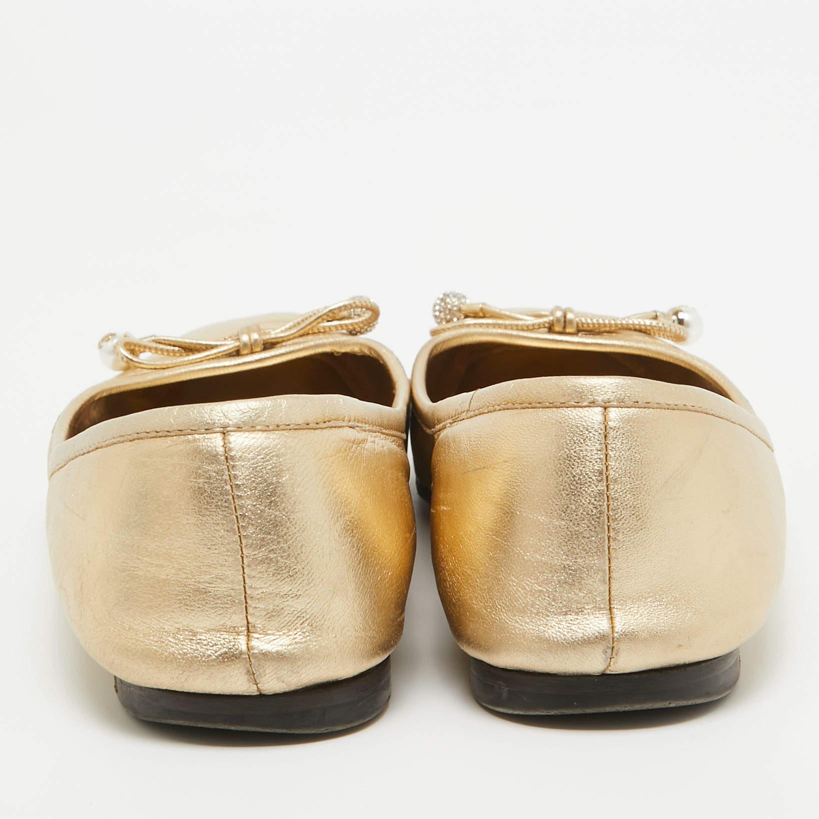 Jimmy Choo Gold Leather Ballet Flats Size 36 For Sale 1