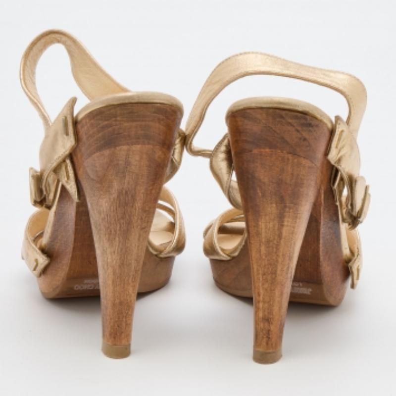 Marron Jimmy Choo - Sandales à lanières croisées en cuir doré, taille 37 en vente