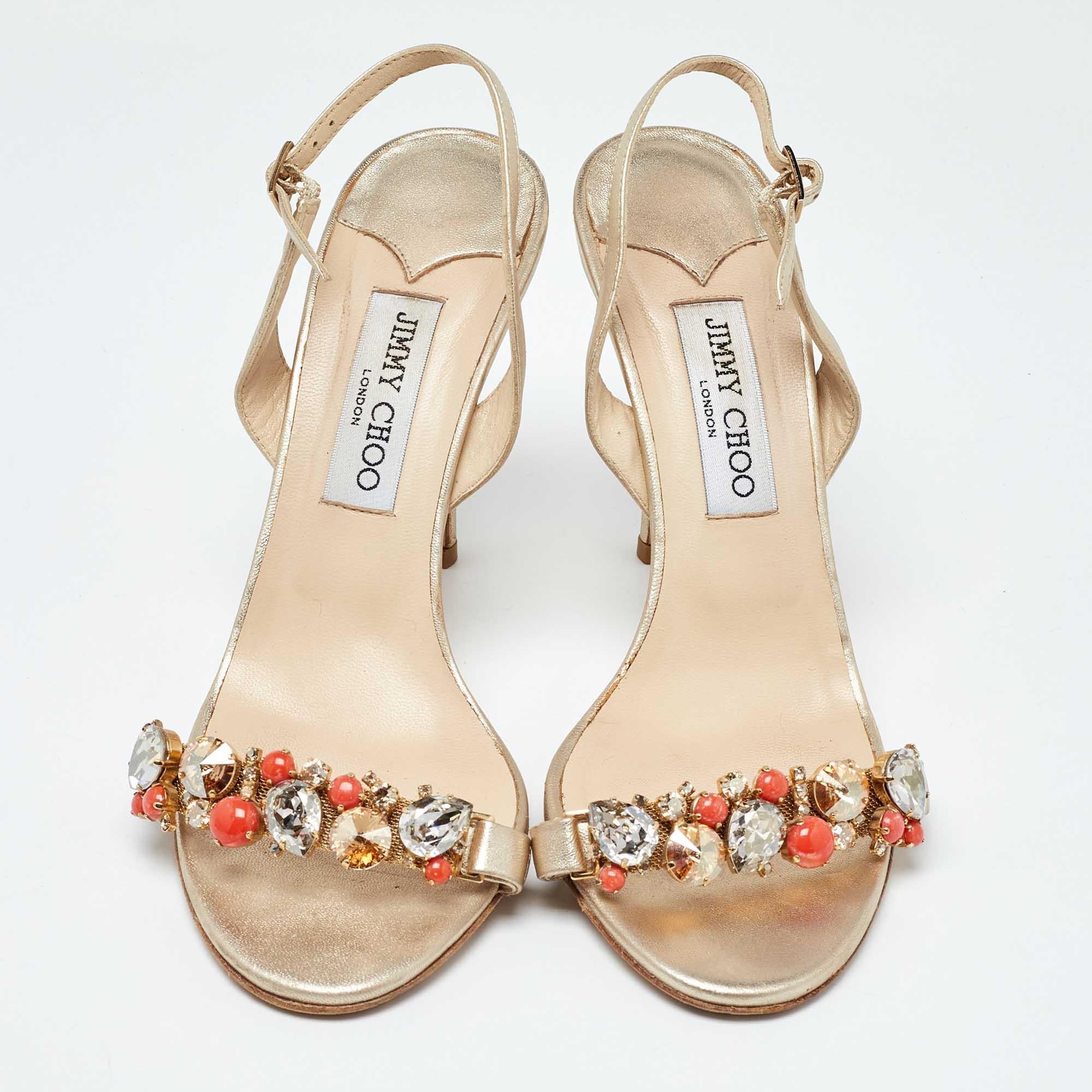 Jimmy Choo Gold Leather Crystal Embellished Ankle Strap Sandals Size 39.5 In Good Condition In Dubai, Al Qouz 2