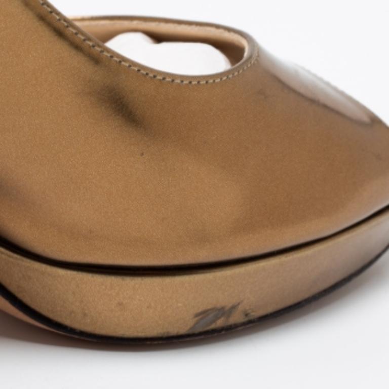 Brown Jimmy Choo Gold Leather Luna Peep Toe Pumps Size 39 For Sale