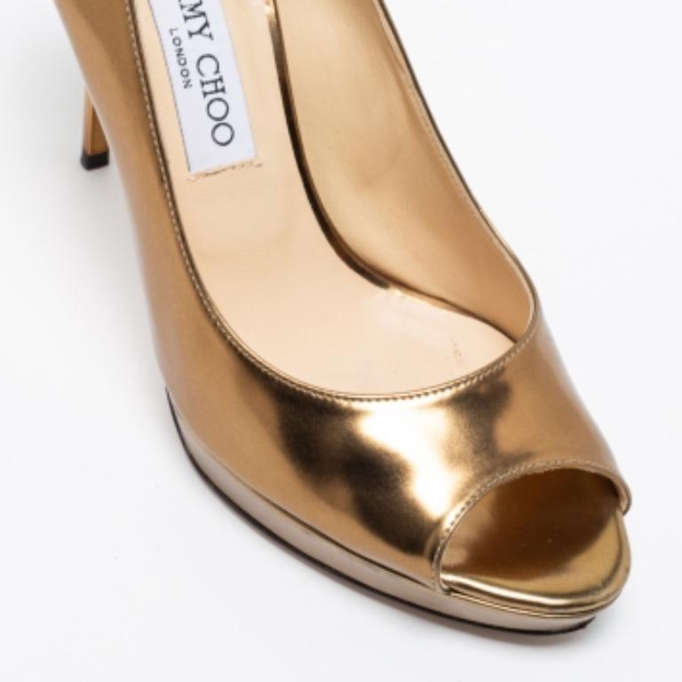 Women's Jimmy Choo Gold Leather Luna Peep Toe Pumps Size 39 For Sale