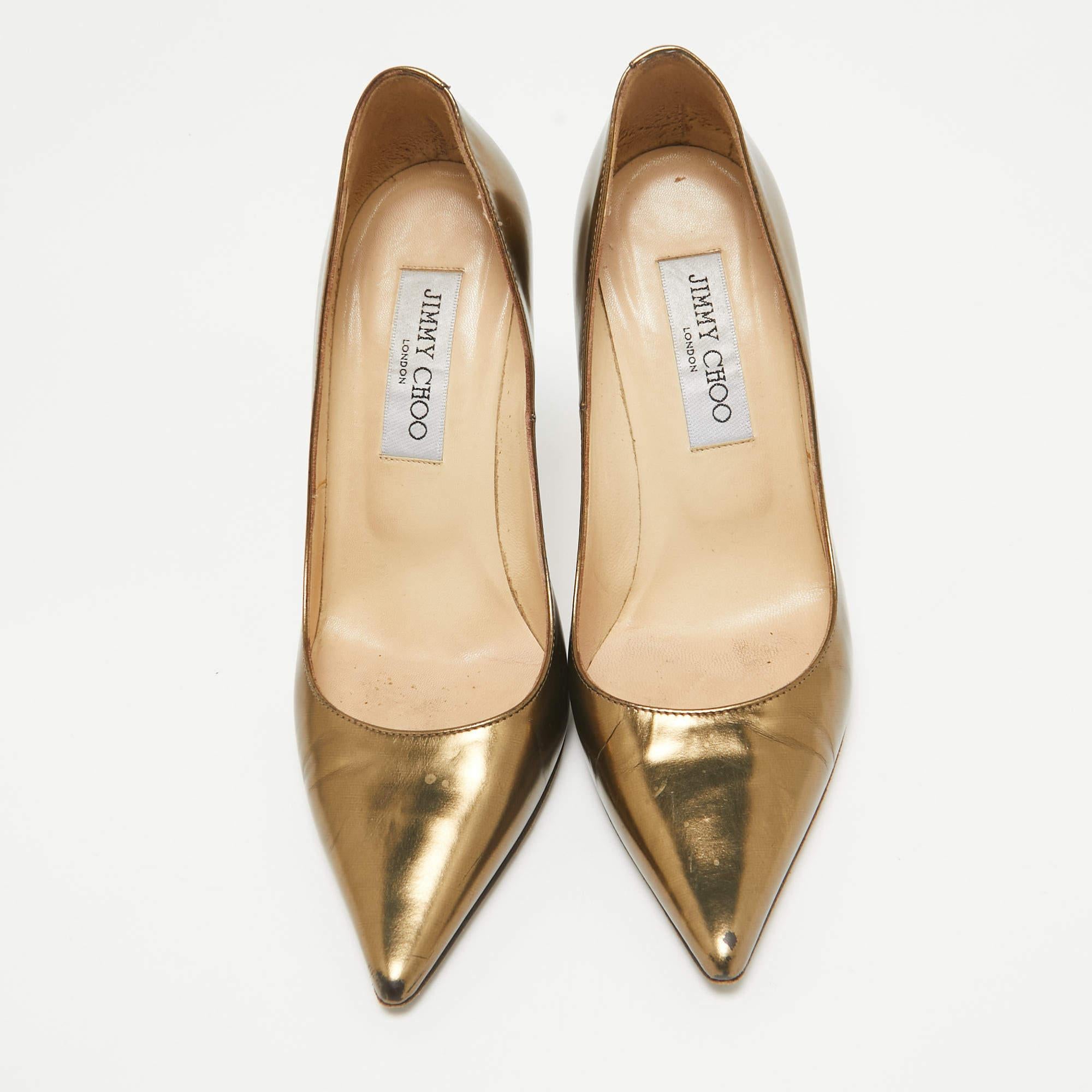 Jimmy Choo Goldfarbene Romy Pumps aus Leder Größe 36 (Braun) im Angebot