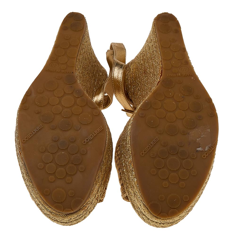 Jimmy Choo Gold Leather Wedge Platform Espadrille Sandals Size 40 In Good Condition In Dubai, Al Qouz 2