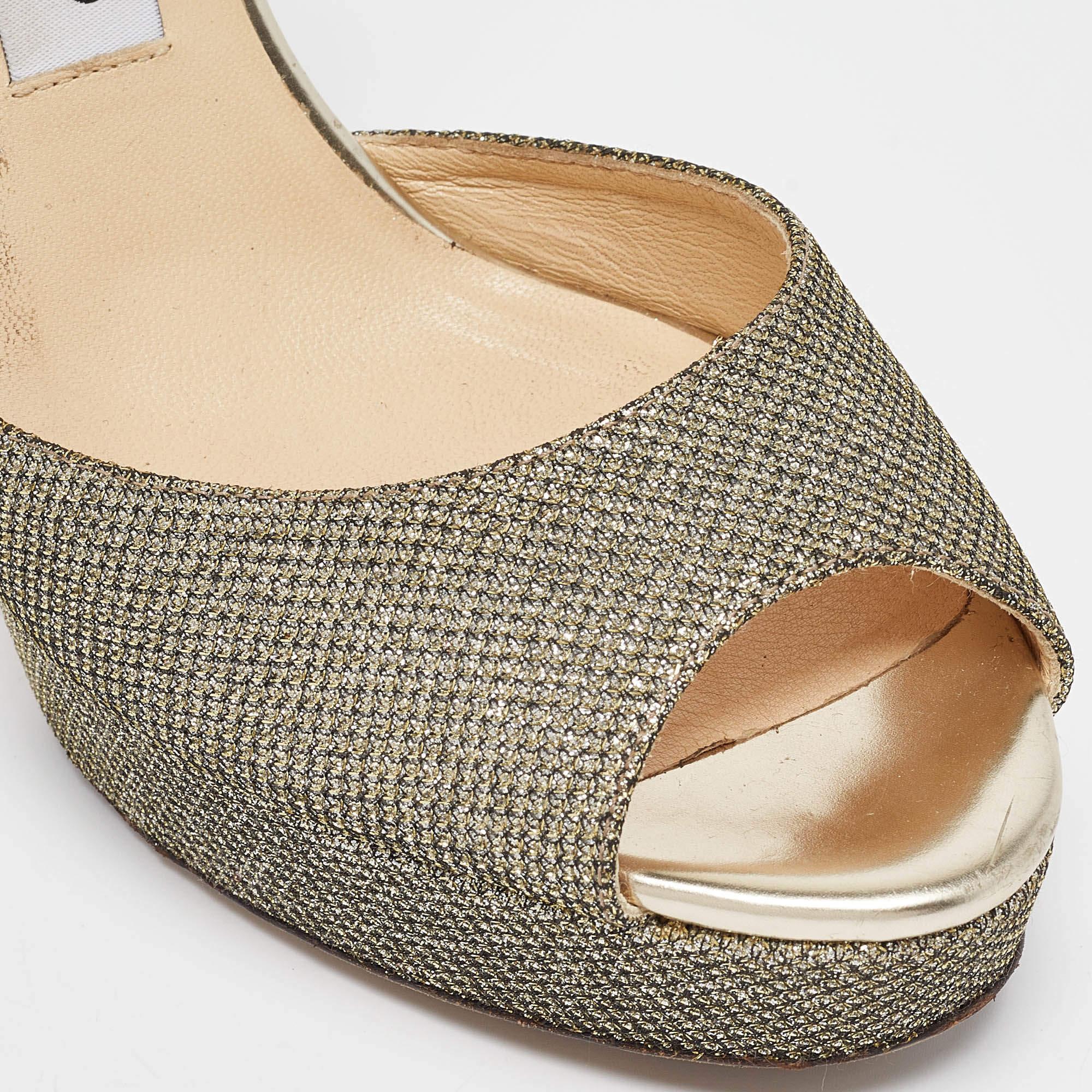 Jimmy Choo Sandalias Linda de tela de lúrex dorada Talla 39.5 2