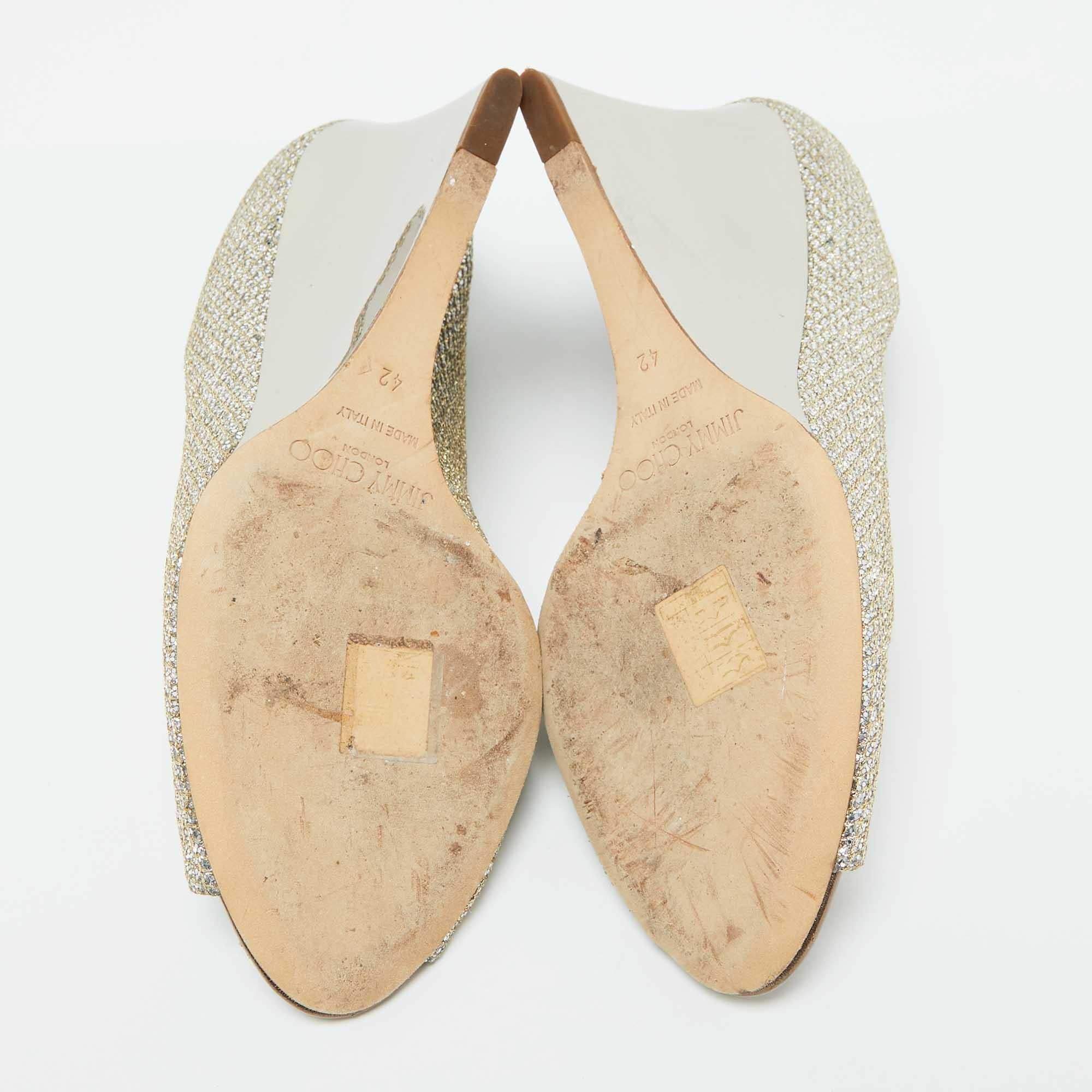 Jimmy Choo Gold Metallic Glitter Fabric Baxen Wedge Pumps Size 42 For Sale 2