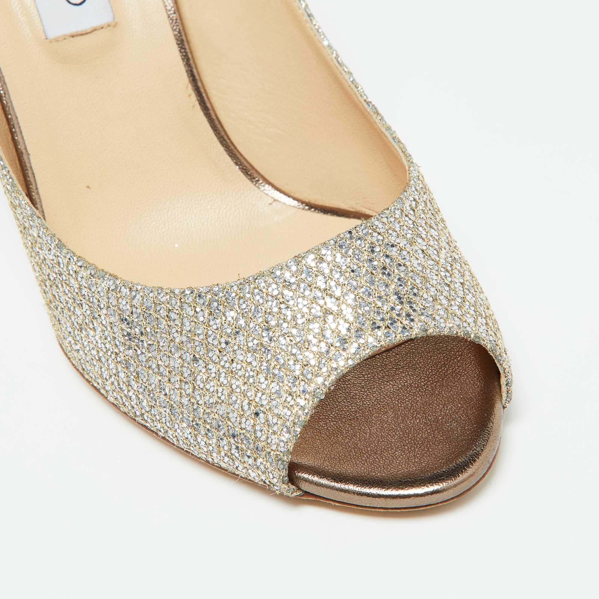 Jimmy Choo Gold Metallic Glitter Fabric Baxen Wedge Pumps Size 42 For Sale 3