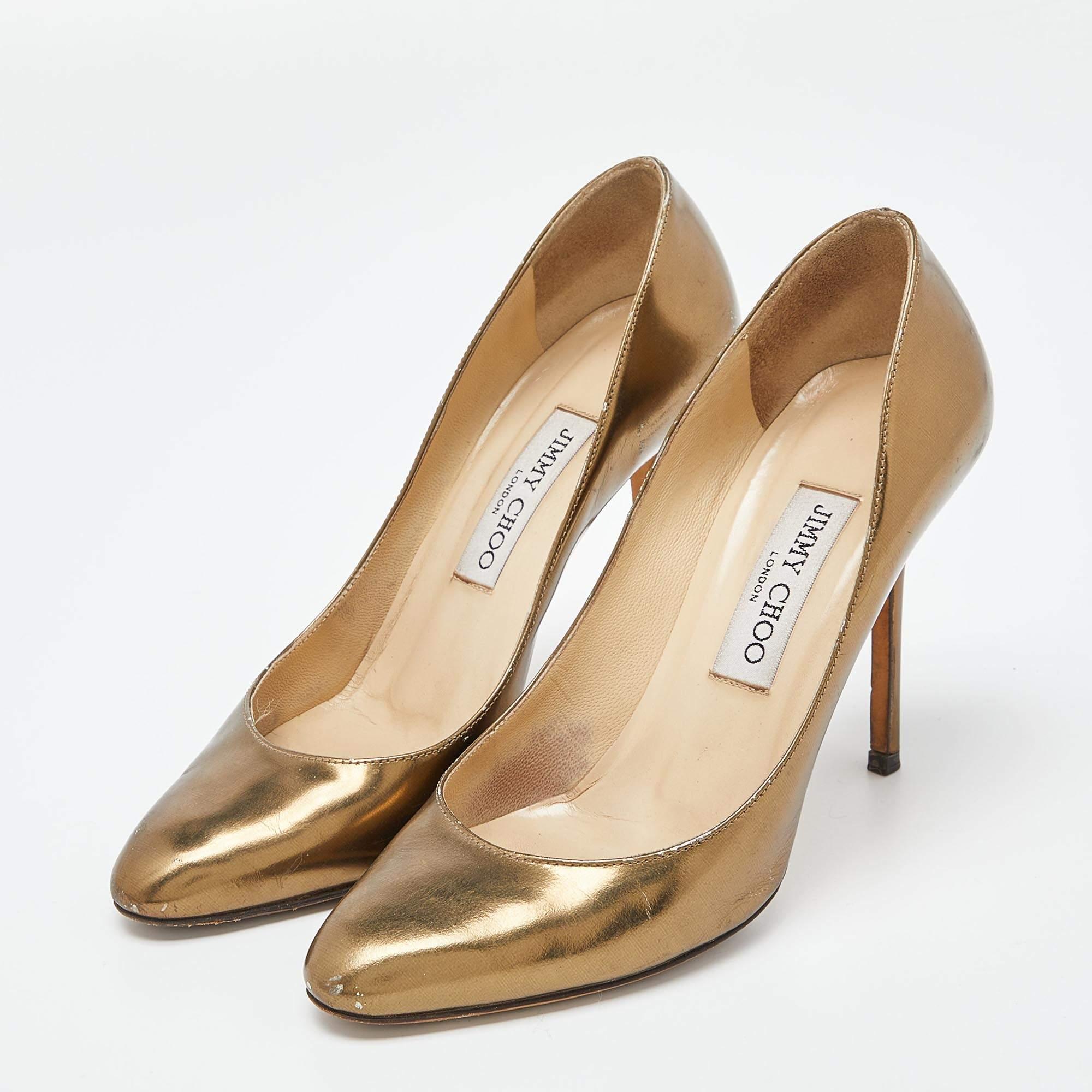 Exhibit an elegant style with this pair of pumps. These Jimmy Choo shoes for women are crafted from quality materials. They are set on durable soles and stiletto heels.