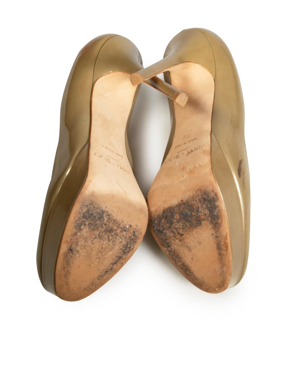 Jimmy Choo Bombas de plataforma alta de charol dorado Talla IT 36 en Bueno estado para la venta en London, GB