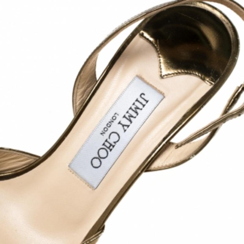 Marrone Jimmy Choo Sandali Peep toe Slingback in vernice oro misura 38 in vendita