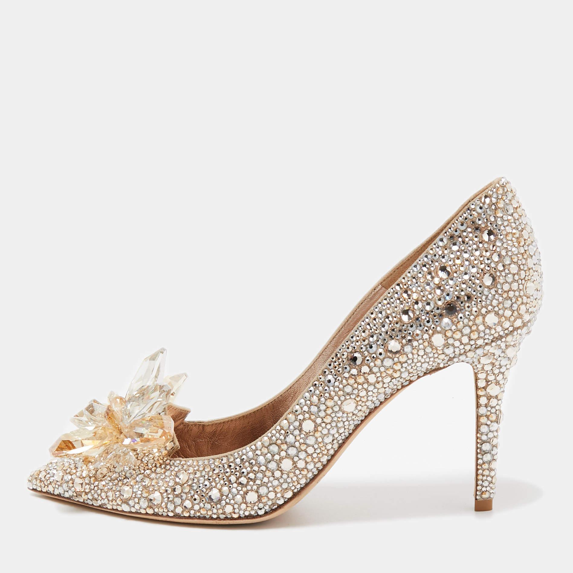 Jimmy Choo Gold Satin Alia Crystal Embellished Pointed Toe Pumps Size 38 For Sale 4