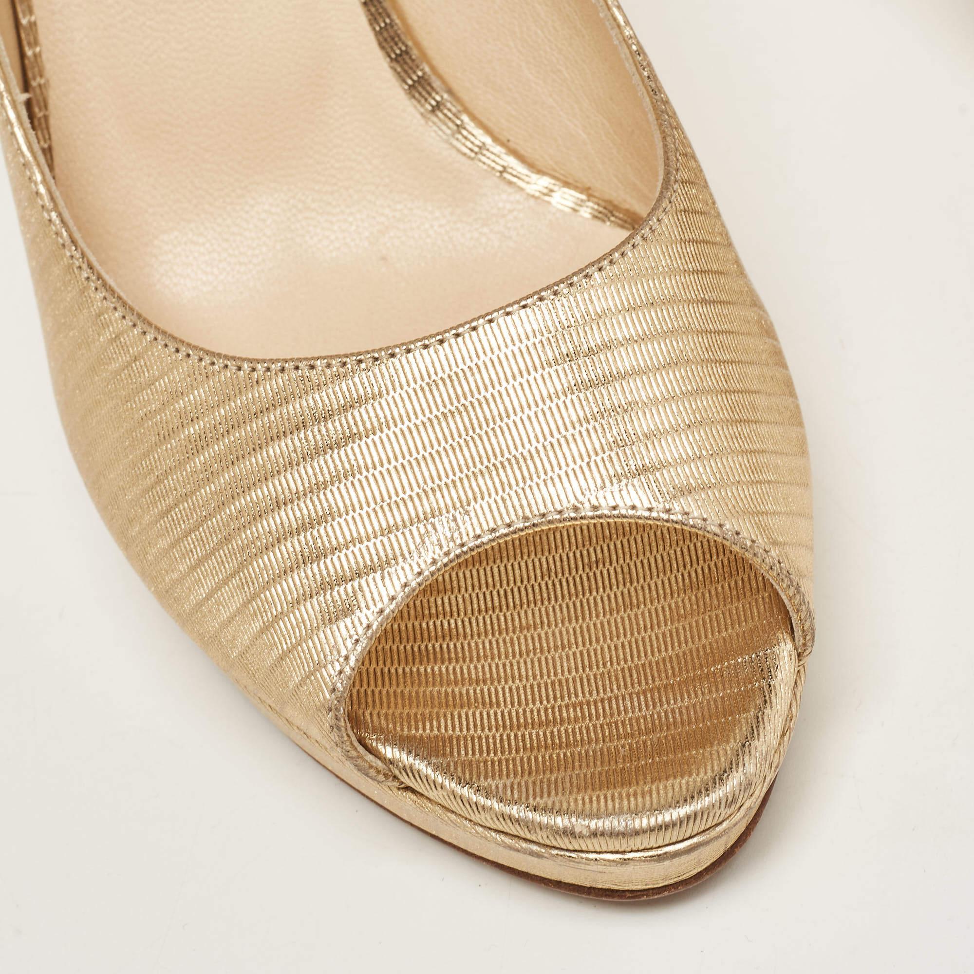 Jimmy Choo Gold Textured Leather Luna Pumps Size 38.5 For Sale 3