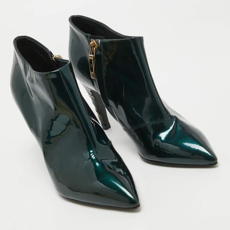 Jimmy Choo Botines de charol verde Talla 35.5 en Bueno estado para la venta en Dubai, Al Qouz 2