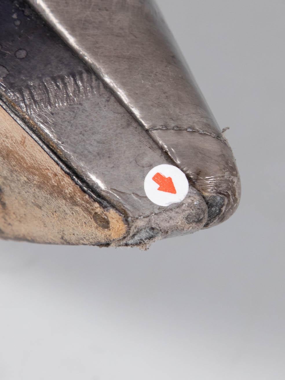 Jimmy Choo Graue Aalhaut-Pumps Größe IT 38 im Angebot 1