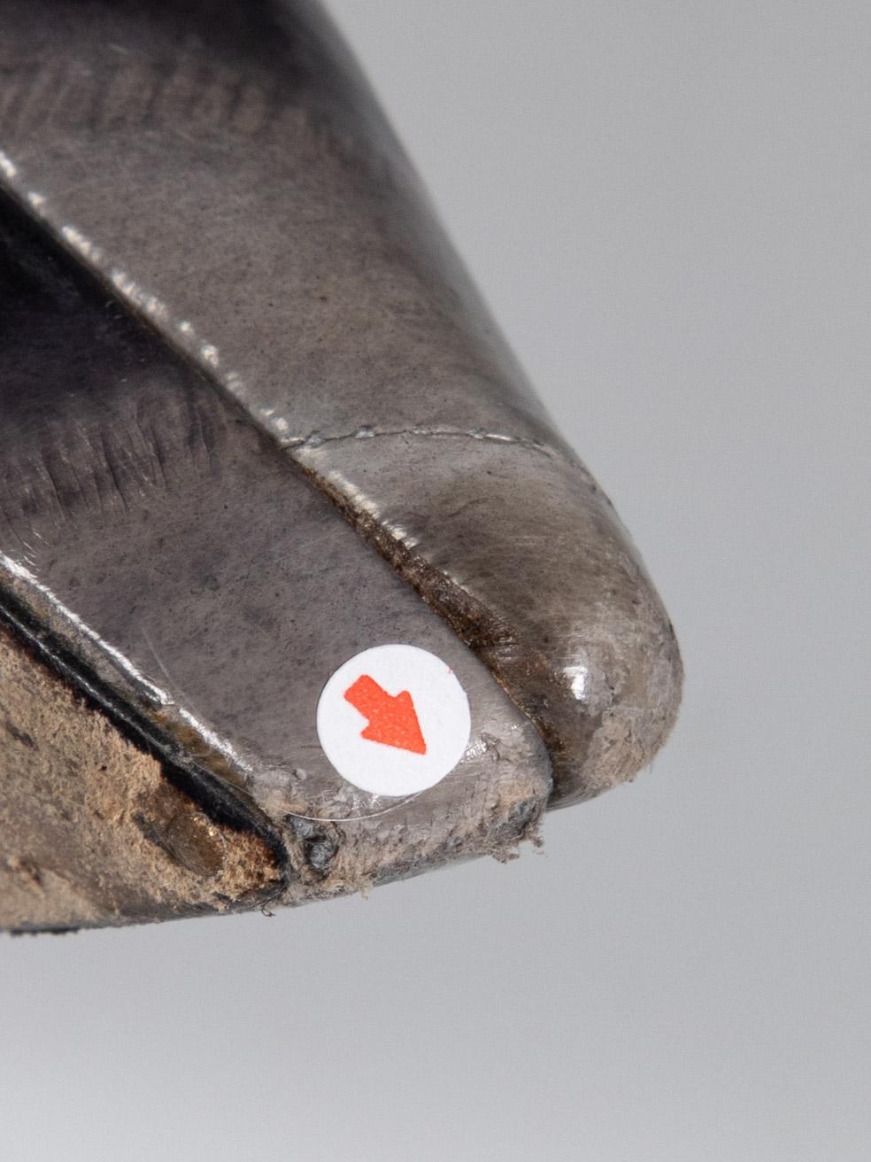 Jimmy Choo Graue Aalhaut-Pumps Größe IT 38 im Angebot 2