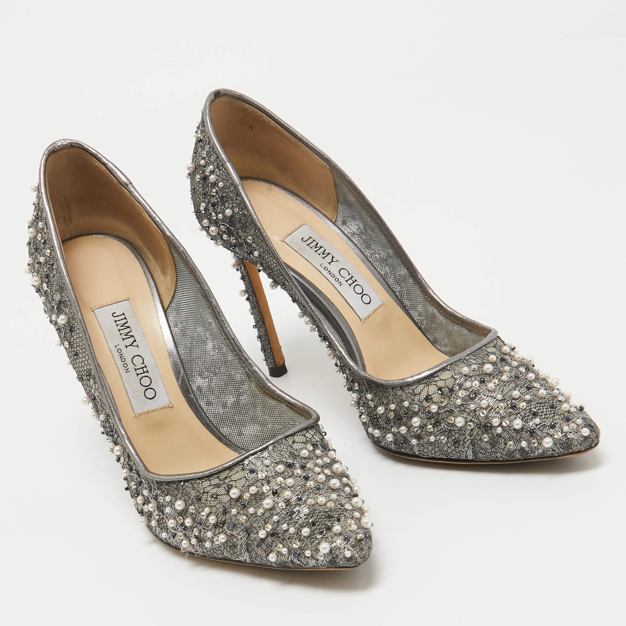Jimmy Choo Grey Embellished Lace Romy Pumps Size 37 In Fair Condition In Dubai, Al Qouz 2