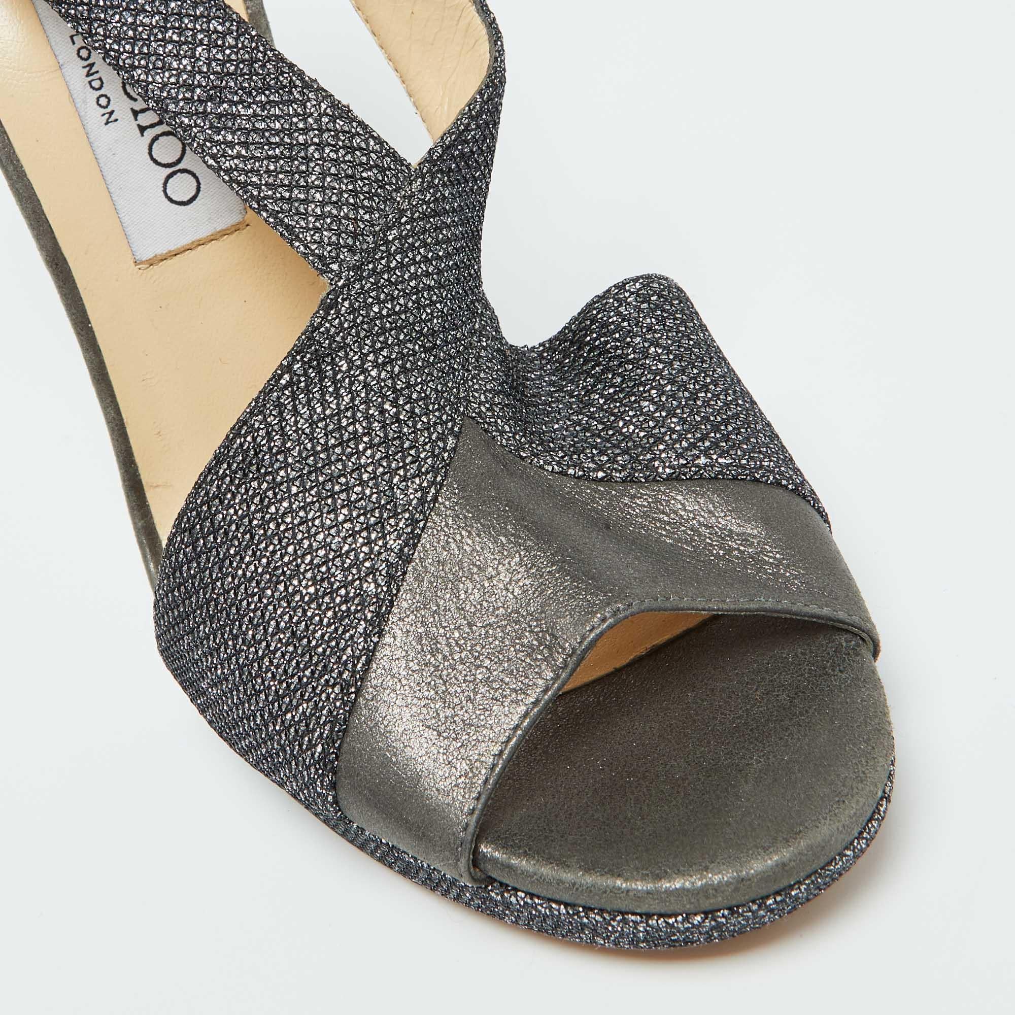 Jimmy Choo - Sandales à bout ouvert en cuir gris et paillettes brutes - Taille 39,5 en vente 2