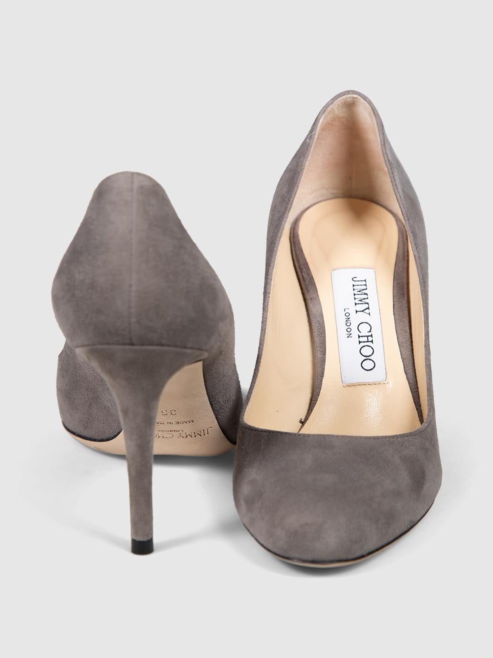 Jimmy Choo - Escarpins en daim gris à bout arrondi - Taille IT 35 Excellent état - En vente à London, GB