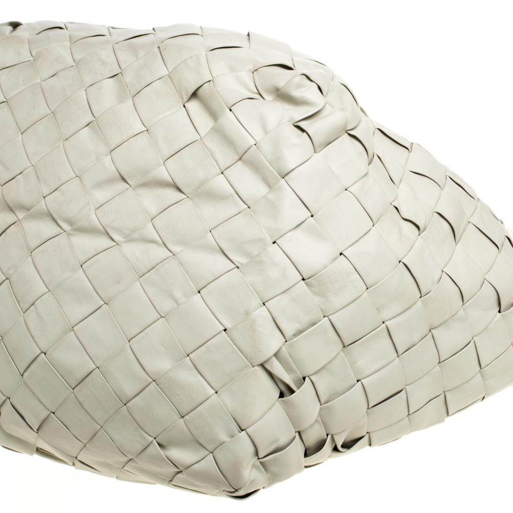 Jimmy Choo Ivory Woven Leather Tote In Fair Condition In Dubai, Al Qouz 2