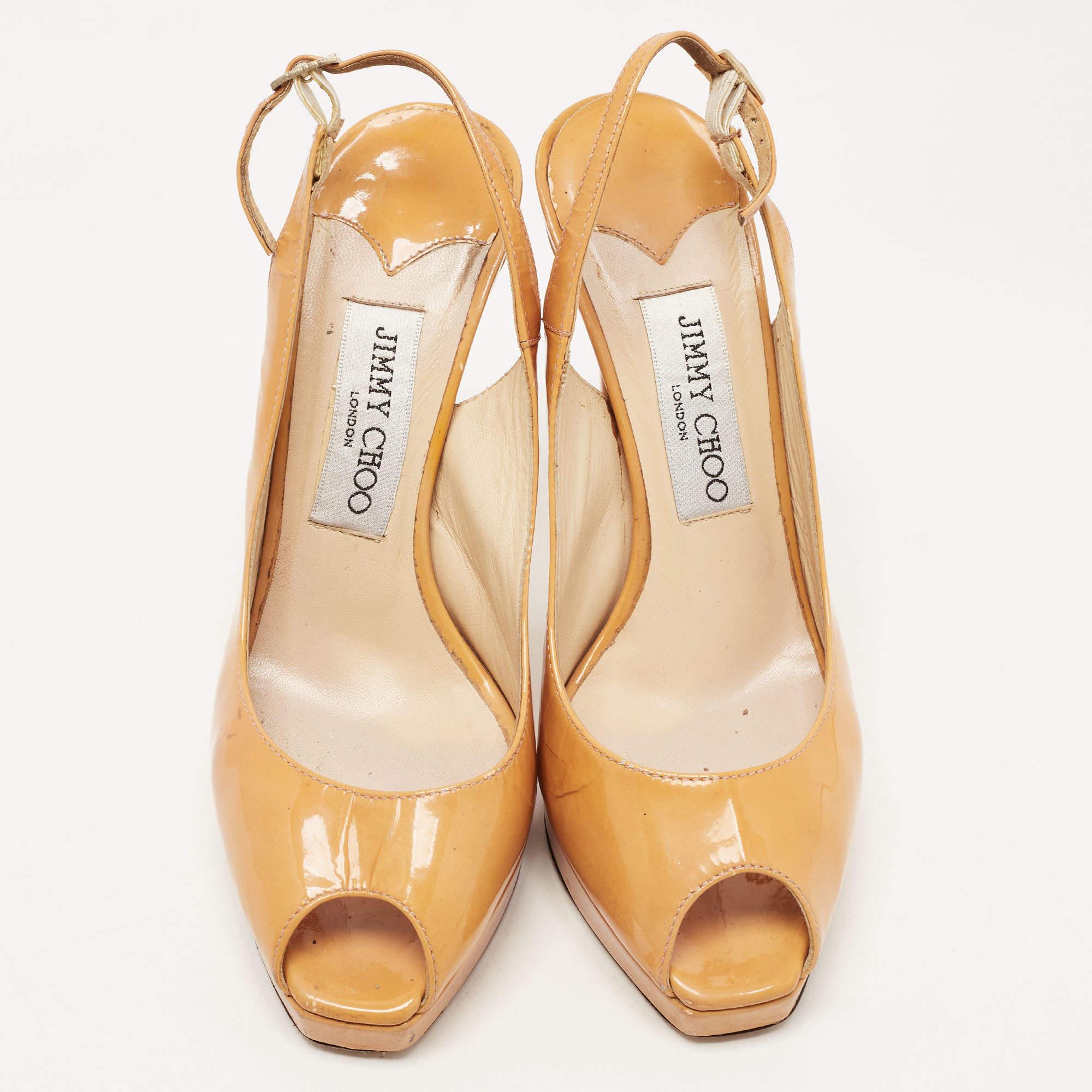 Jimmy Choo Light Brown Patent Leather Nova Slingback Pumps Size 36 In Fair Condition For Sale In Dubai, Al Qouz 2