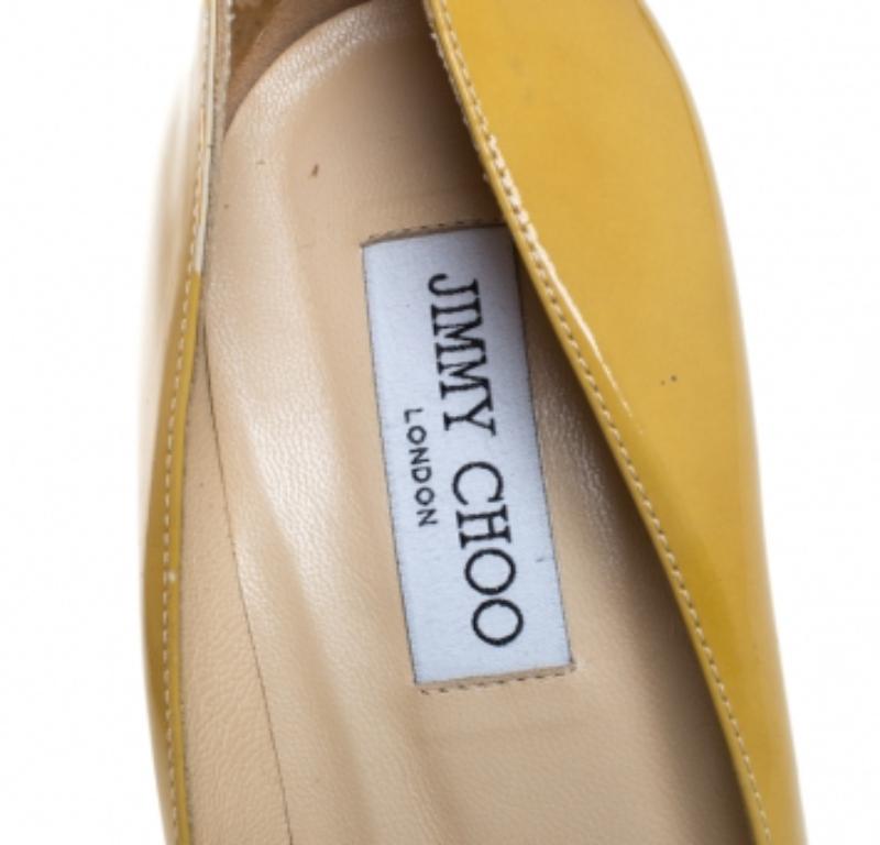 Jimmy Choo escarpins à plateforme Cosmic en cuir verni moutarde clair, taille 40 Pour femmes en vente