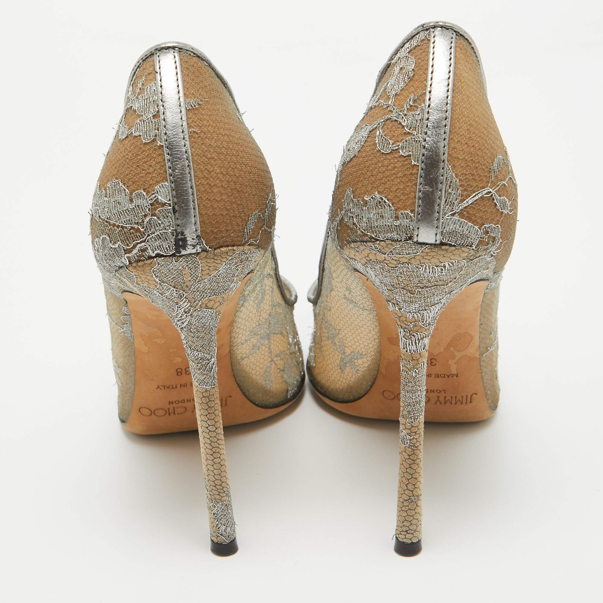 Jimmy Choo Metallic Graue Romy Pumps aus Spitze Größe 38 Damen im Angebot