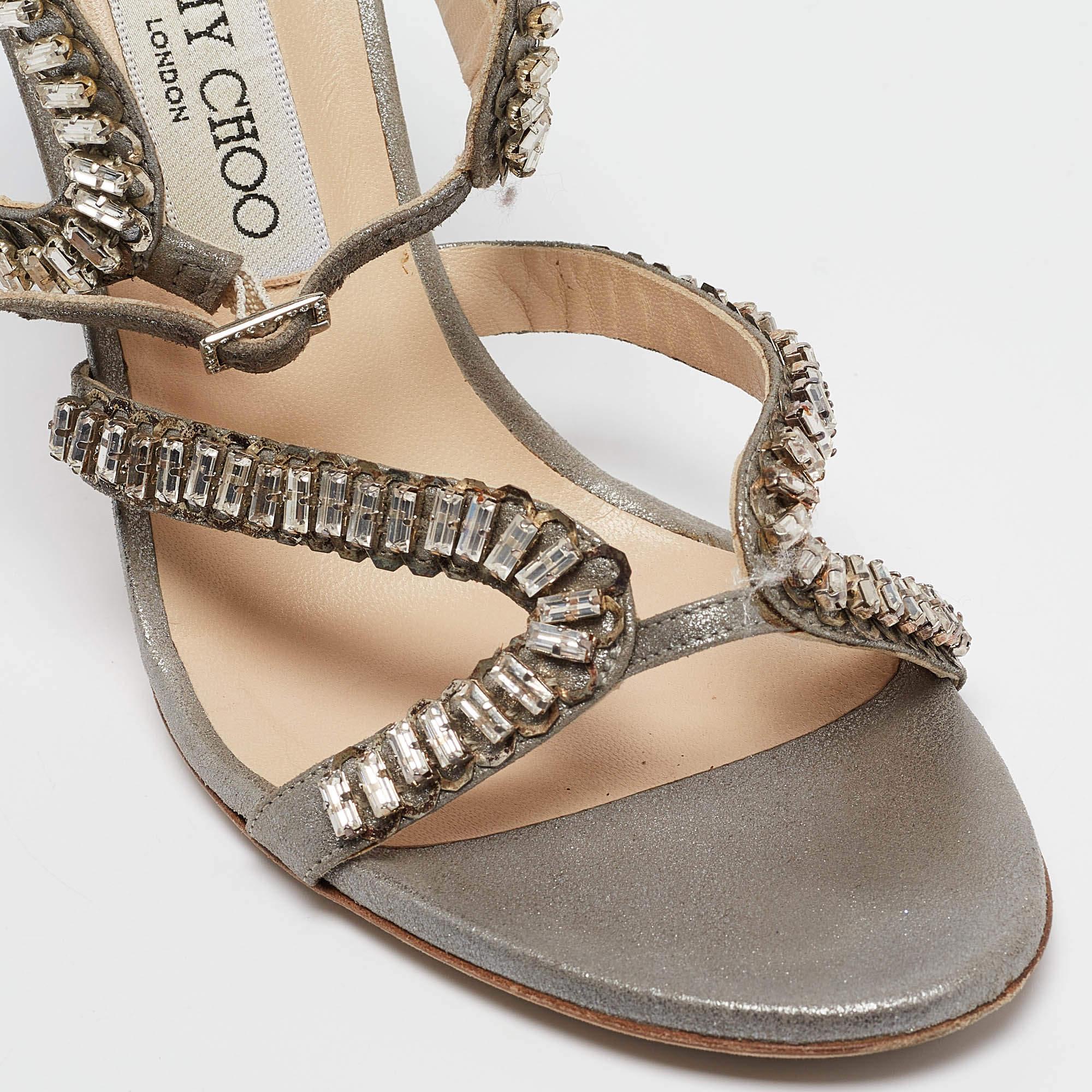Jimmy Choo - Sandales ange en daim texturé métallisé ornées de cristaux, taille 39 en vente 2