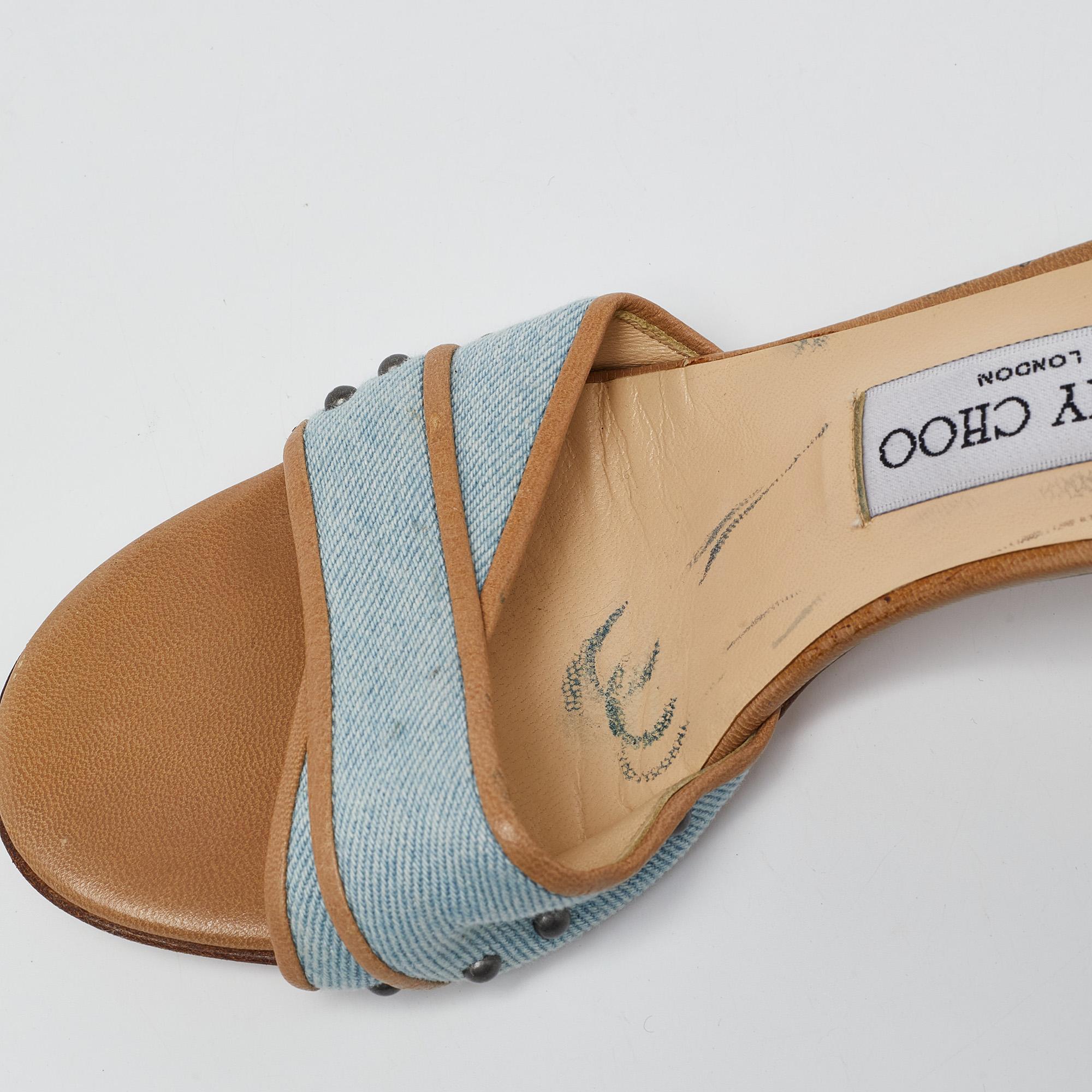Beige Jimmy Choo Sandali Open Toe con borchie in pelle blu navy/beige misura 37,5