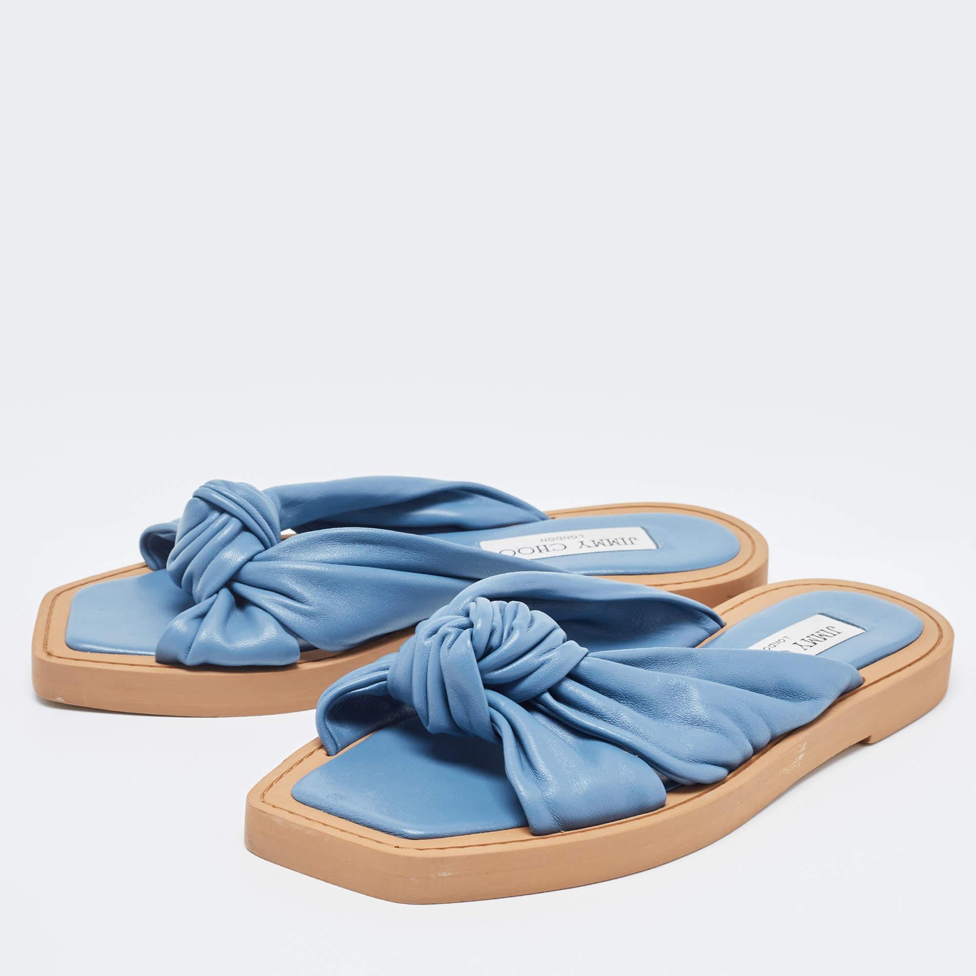 Enhance your casual looks with a touch of high style with these designer slides. Rendered in quality material with a lovely hue adorning its expanse, this pair is a must-have!


Includes
Original Box, Info Booklet