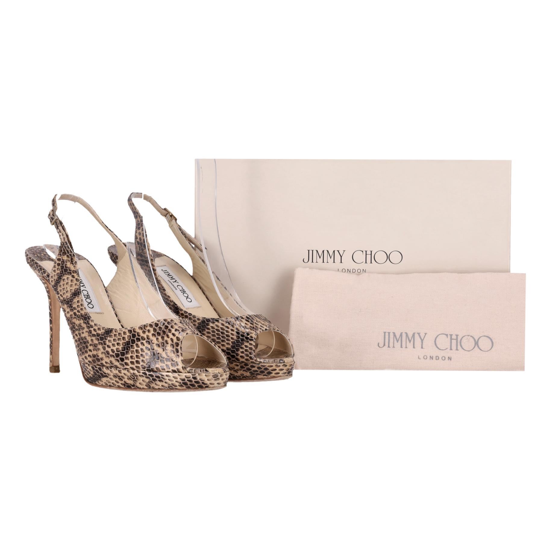 Jimmy Choo - Nova - Escarpins à bouts pointus en peau de serpent

Talons à bouts pointus en peau de serpent dans les tons de terre nide, beige et noir.

Ces chaussures sont dotées d'un talon aiguille et d'une plateforme.

Rrp Approx. £600

Taille -