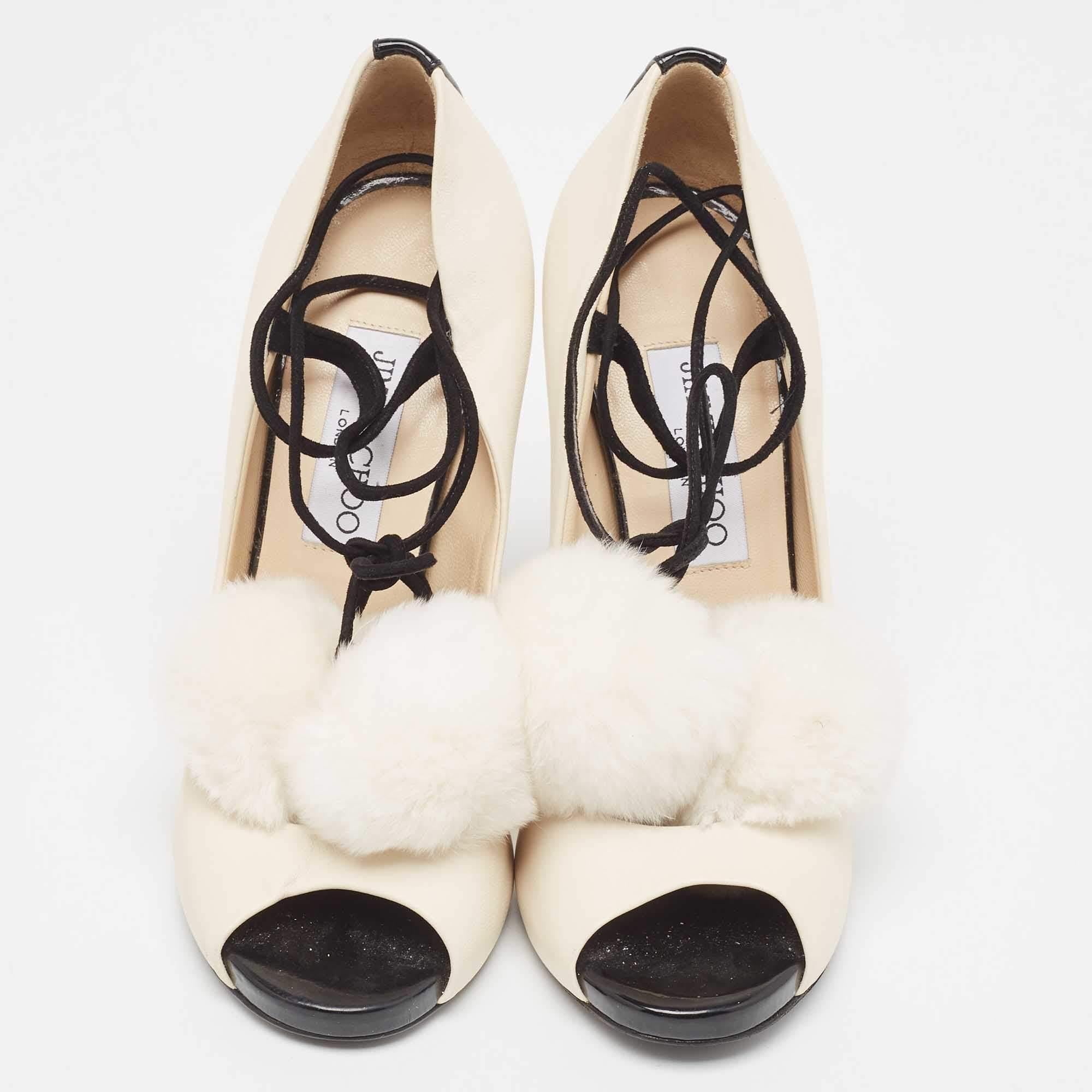 Bianco Jimmy Choo Off White Pelle Pom Pom Ankle Tie Peep Toe Pumps Taglia 37.5 in vendita