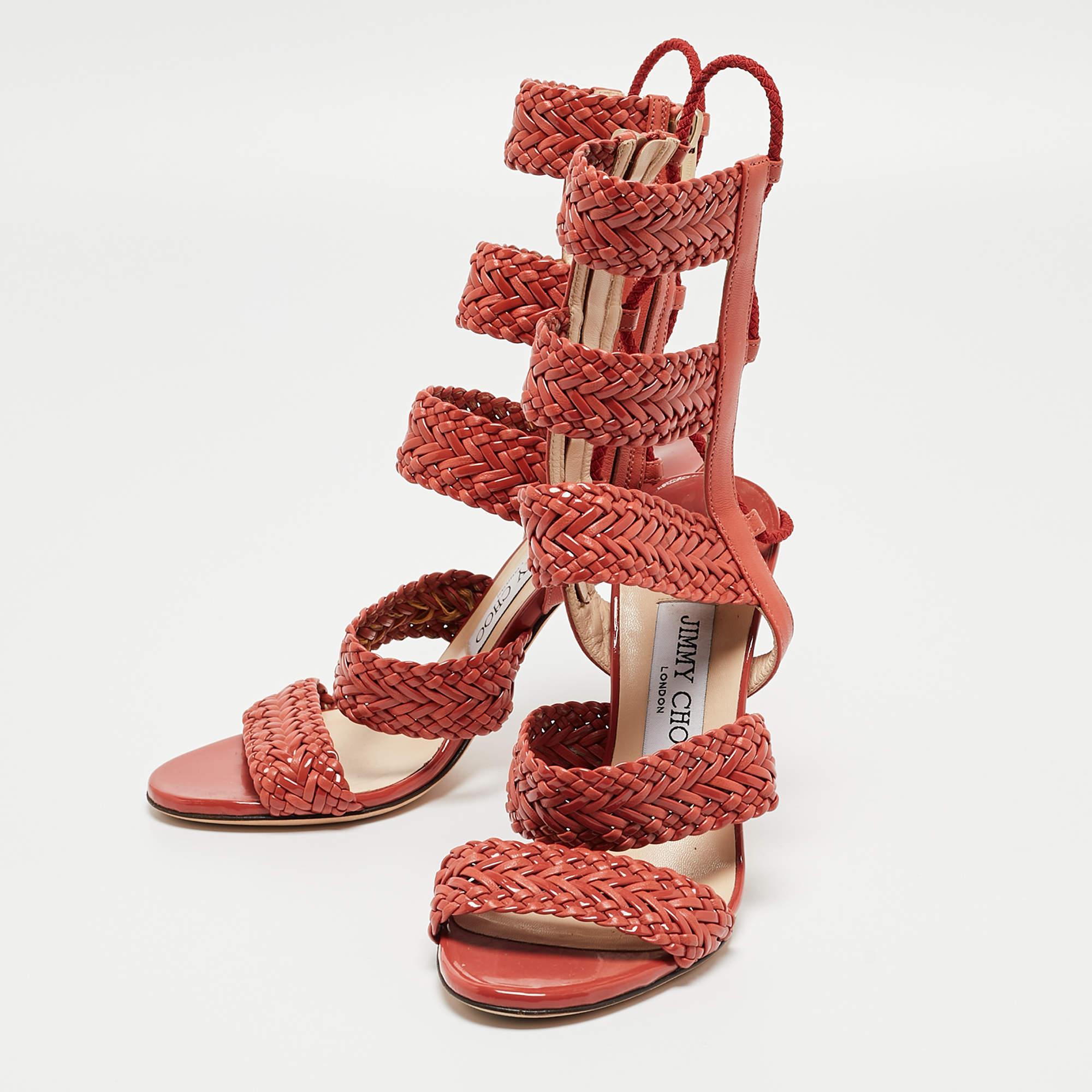 Wonderfully crafted shoes added with notable elements to fit well and pair perfectly with all your plans. Make these Jimmy Choo gladiator sandals yours today!

