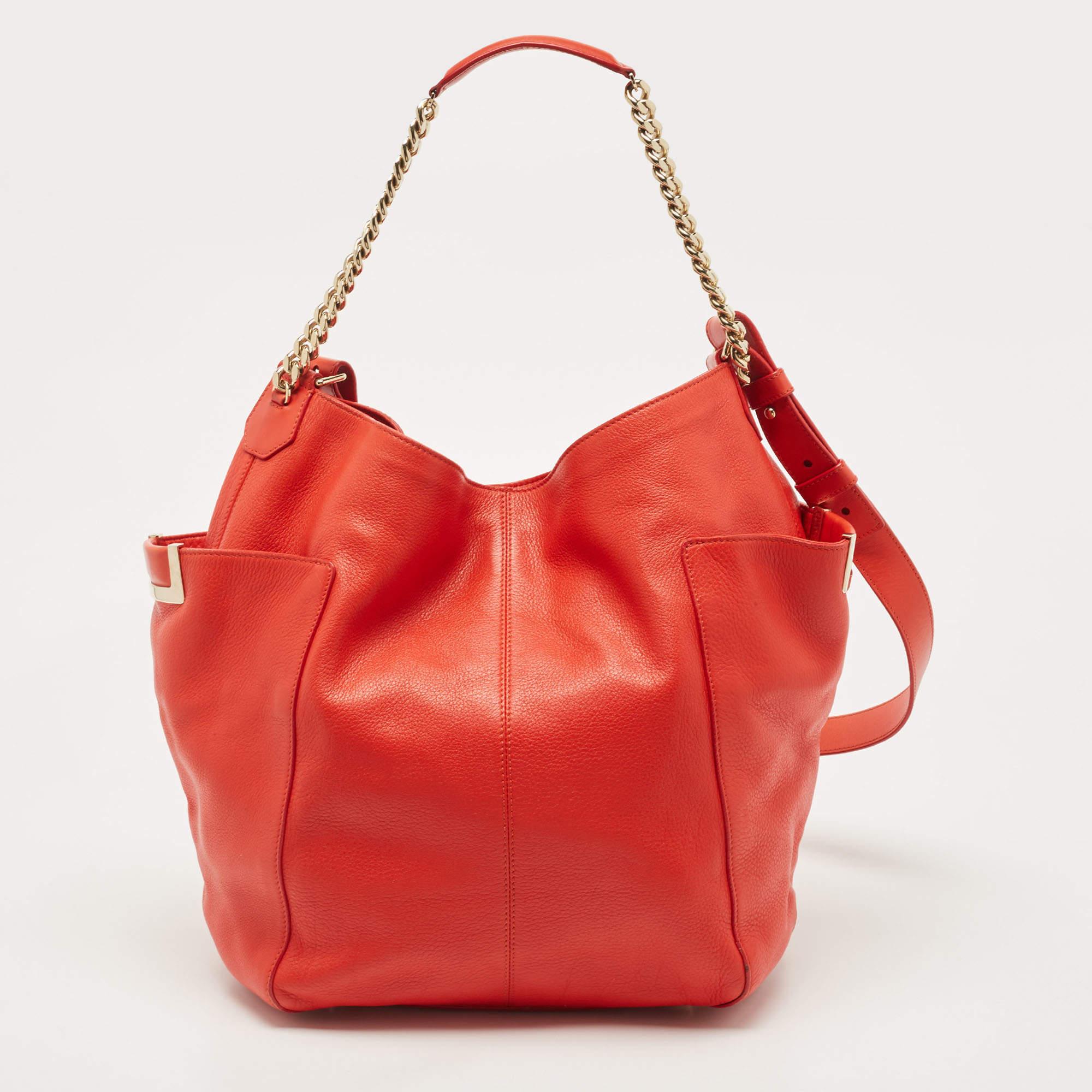 Stylish handbags never fail to make a fashionable impression. Make this designer hobo yours by pairing it with your sophisticated workwear as well as chic casual looks.


Includes
Original Dustbag